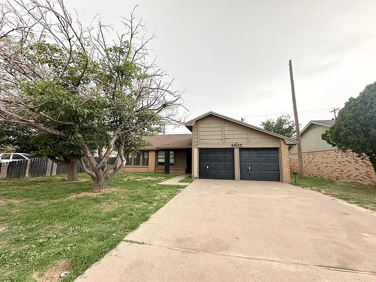 4605 Crenshaw Dr — Photo 1