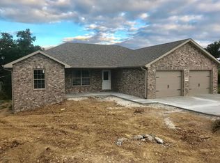 2115 Hampshire Dr, Jefferson City, MO 65109