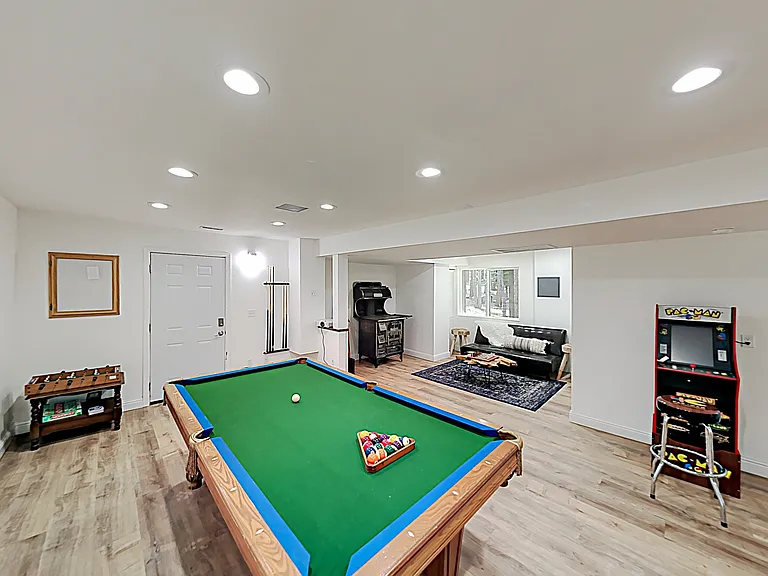 888 Kiowa Dr — Photo 4