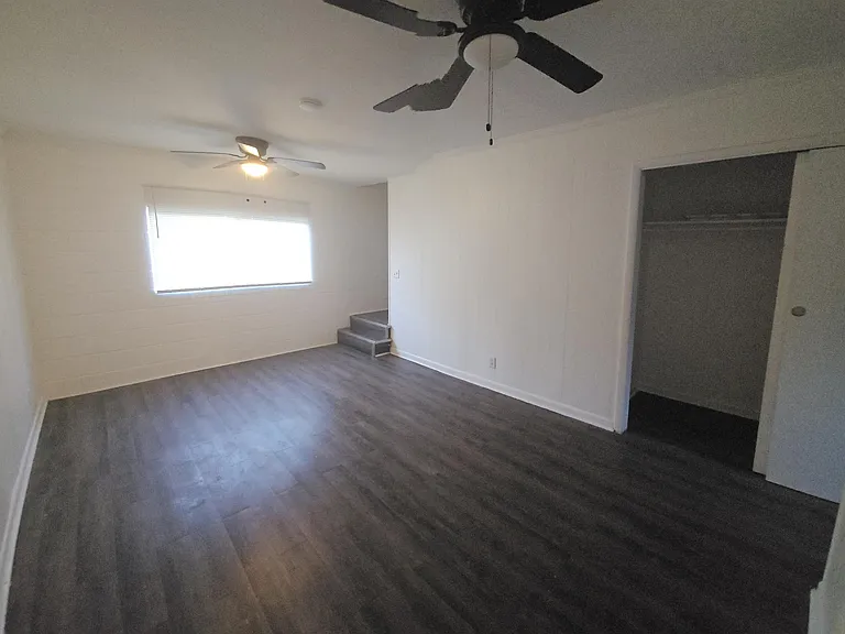 909 Ashland Ave — Photo 22