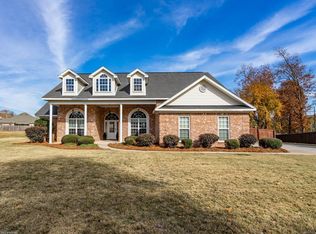 206 Erin Way, Warner Robins, GA 31088