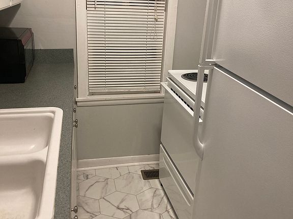 5th image of 4509 Georgia Ave #B