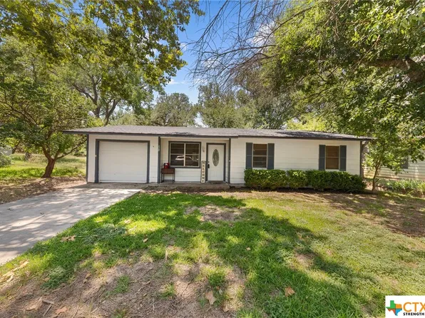 58 Sue Ann Dr, Lampasas, TX 76550