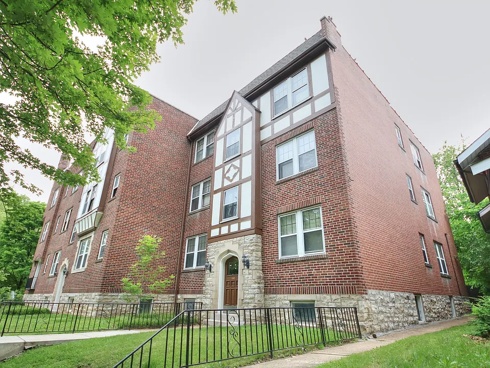 Apartment for Rent in Bevo Mill