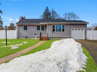 641 Arlington Rd, West Babylon, NY 11704