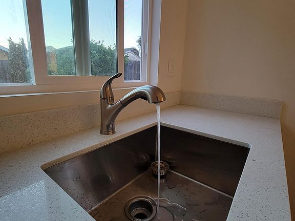 2nd image of 829 4th Ave