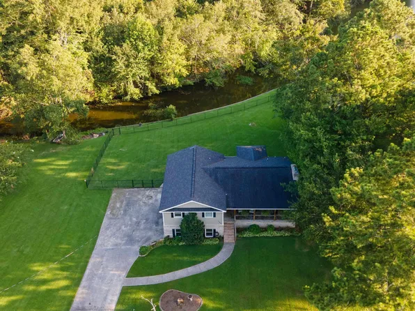 155 Montclair Dr, Gadsden, AL 35901