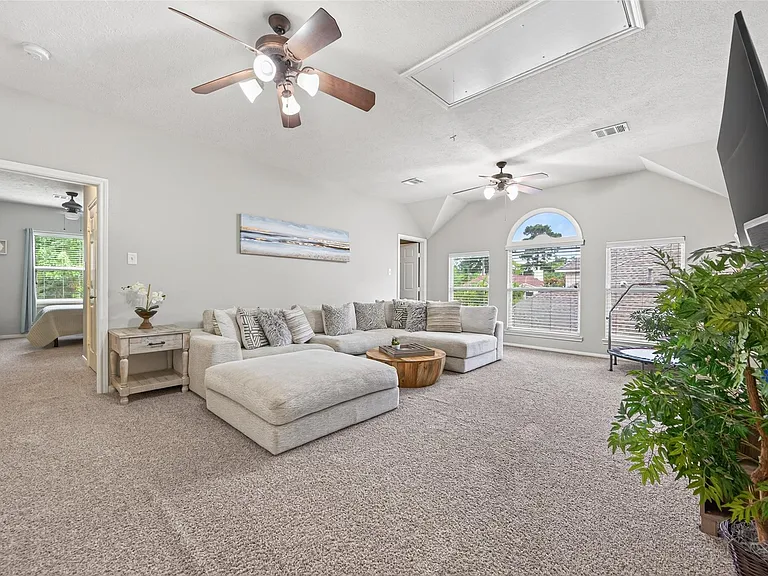 155 E Concord Valley Cir — Photo 40