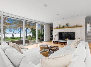 203 Noyack Rd, Southampton, NY 11968