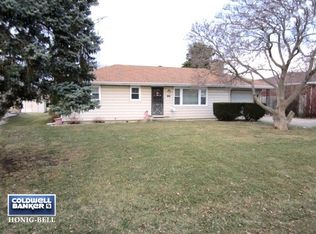 907 Magnolia Dr, Joliet, IL 60435