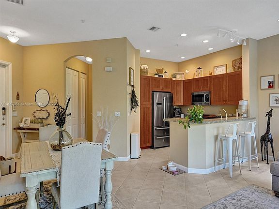 4th image of 3020 NW 125th Ave #10-423