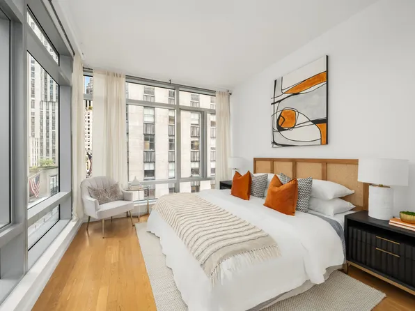 18 West 48th Street image 8 of 19