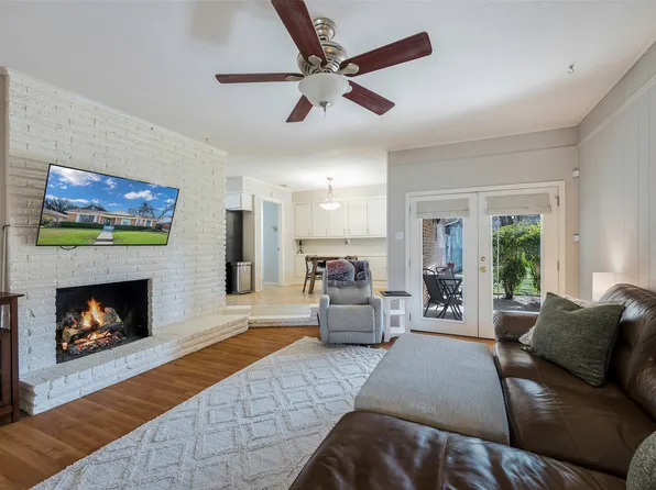 6134 N Jim Miller Rd, Dallas, TX 75228