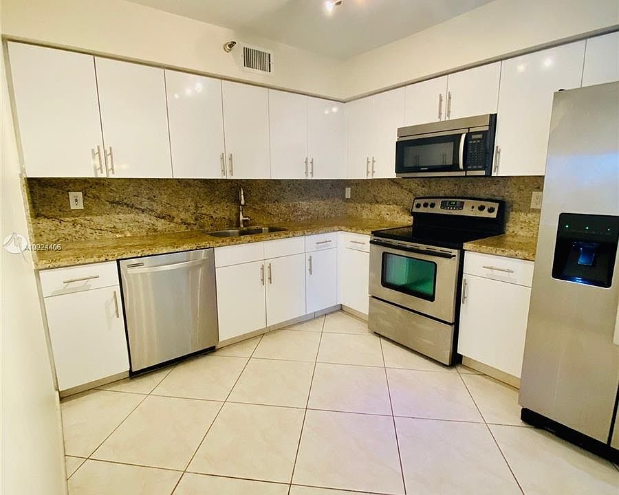 1st image of 3530 Mystic Pointe Dr APT 407
