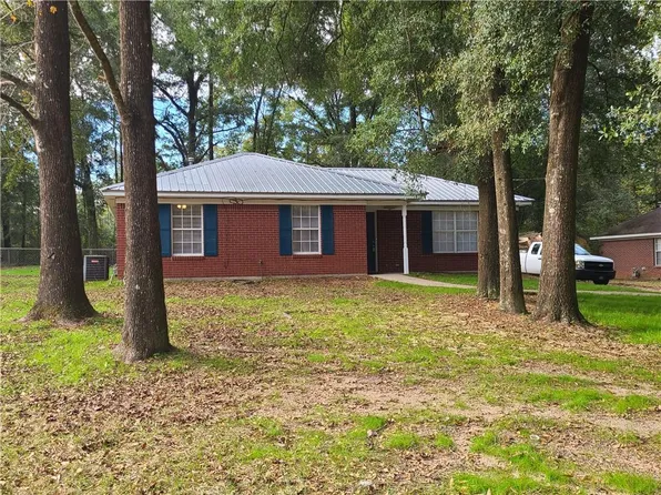32 Brierwood Ln, Satsuma, AL 36572