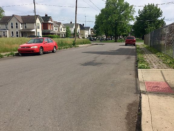4th image of 41-43 W Park Ave