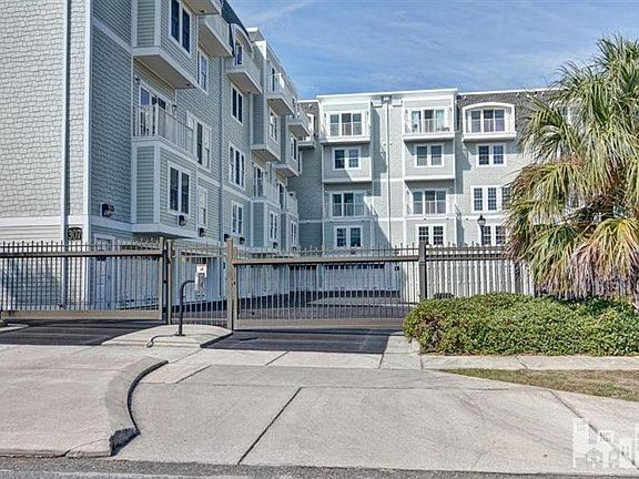 2nd image of 307 S Lake Park Boulevard #201