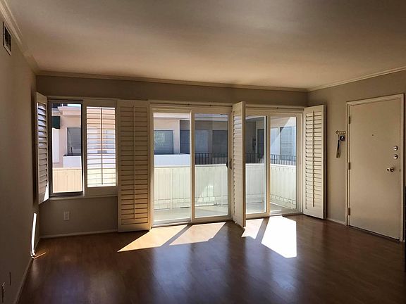 2nd image of 442 S Rexford Dr APT 306