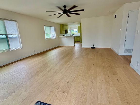 5th image of 33811 Colegio Dr APT B