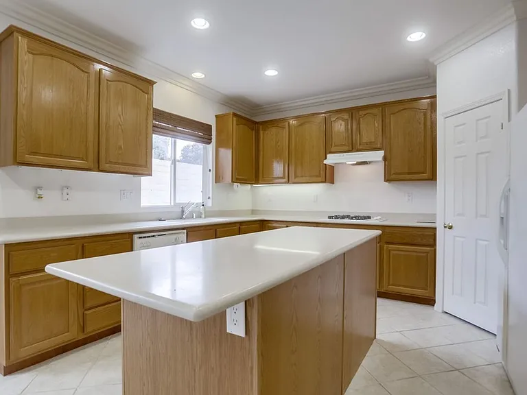 7332 Escallonia Ct — Photo 12