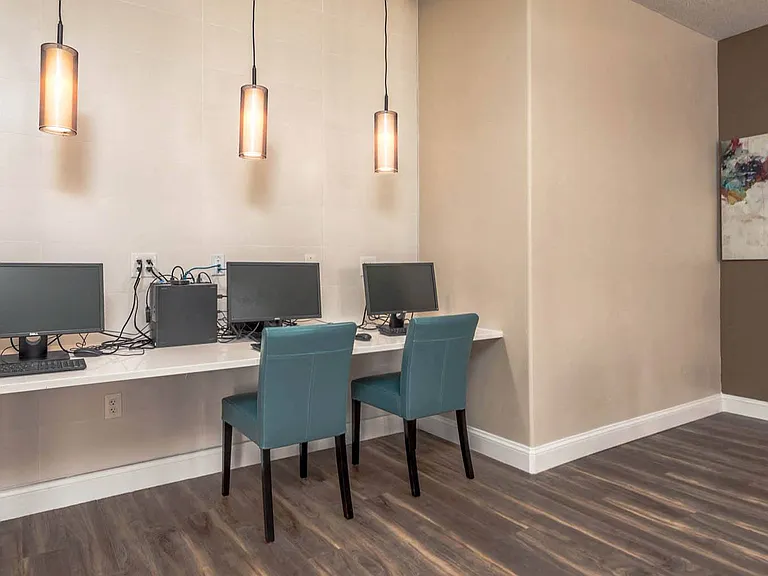 Lake Weston Point Apartments — Photo 24