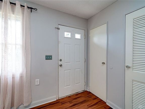 5th image of 45 Rowland Dr