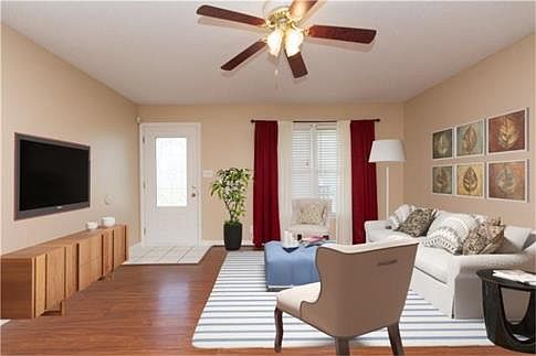 2nd image of 590 Joshua Dr
