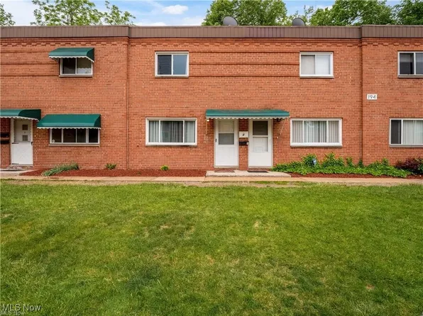 194 Dalepark Dr APT 5, Bedford, OH 44146