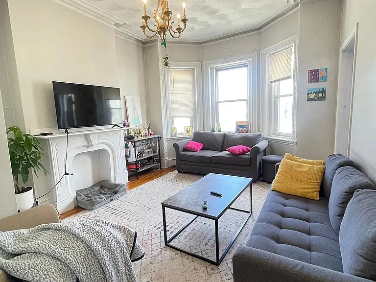 291 E St #2 — Photo 5