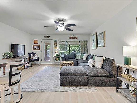 3rd image of 1637 SE PARADISE CIRCLE #106