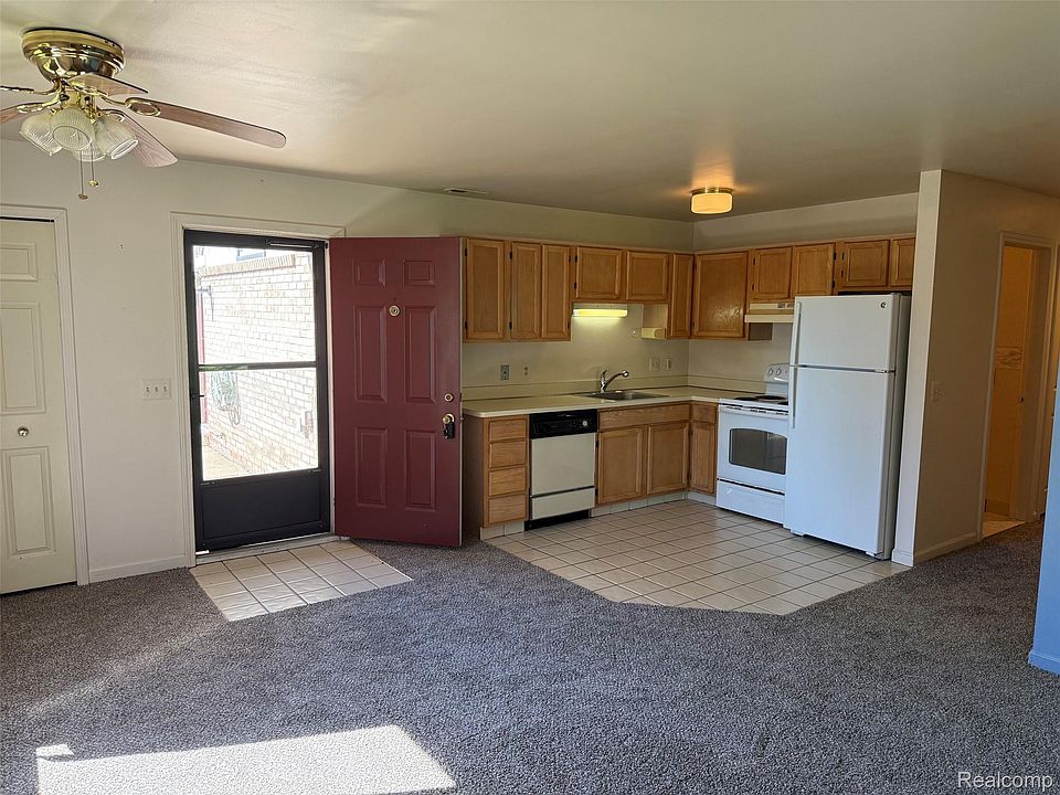 16149 Clarkson Dr, photo 10