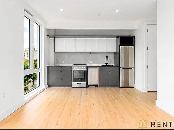 5th image of 2175 Bergen St APT 4B