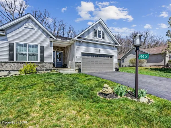 642 W Oak Ln, White Haven, PA 18661