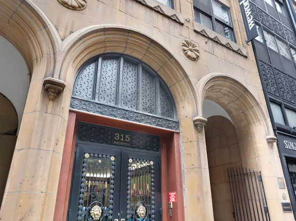 315 West 36th Street image 13 of 13