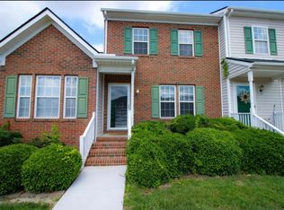 1806 Stroll Cir, Fuquay Varina, NC 27526