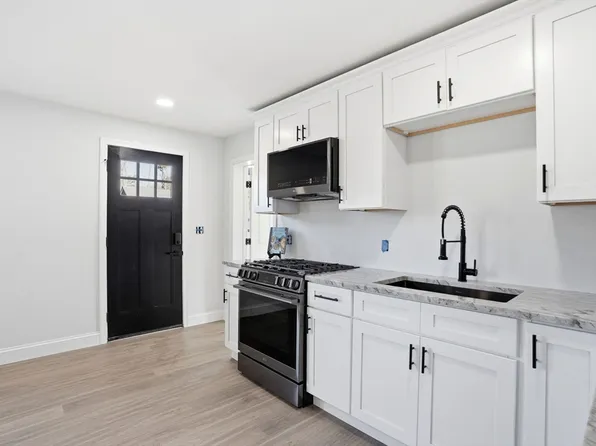 357 Wareham St, Middleboro, MA 02346