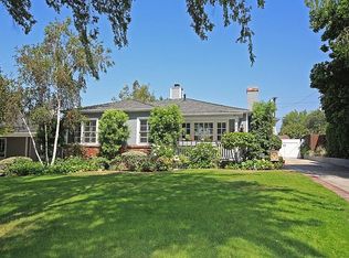 641 E Grinnell Dr, Burbank, CA 91501