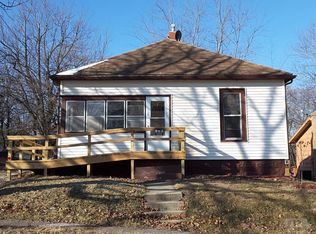 618 S 17th St, Centerville, IA 52544
