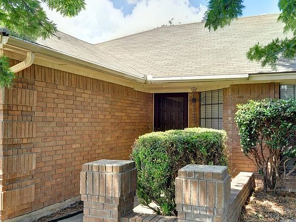 4th image of 7409 Sean Dr