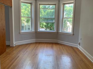 1513 W School St #2, Chicago, IL 60657