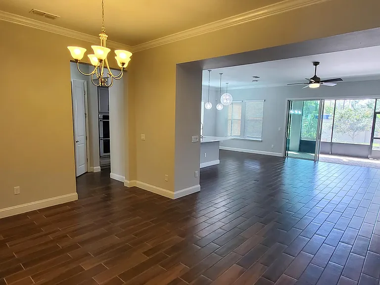 3173 Montilla Dr — Photo 15