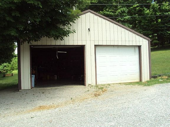 2nd image of 55 Tanglewood Dr