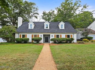 1724 Plantation Blvd, Jackson, MS 39211