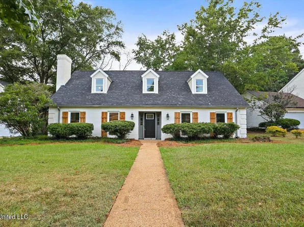 1724 Plantation Blvd, Jackson, MS 39211