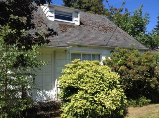 6027 40th Ave NE, Seattle, WA 98115