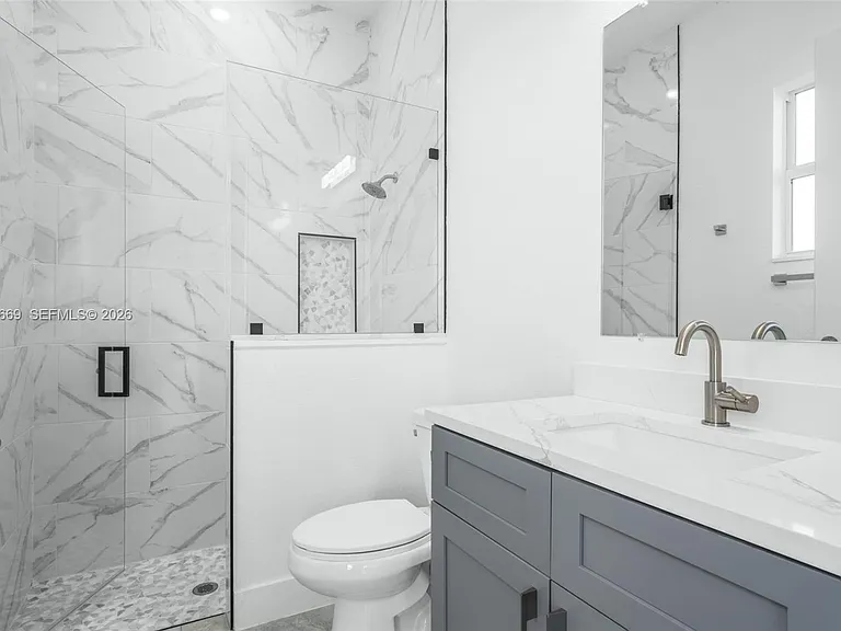 1025 Greenway Ter — Photo 21