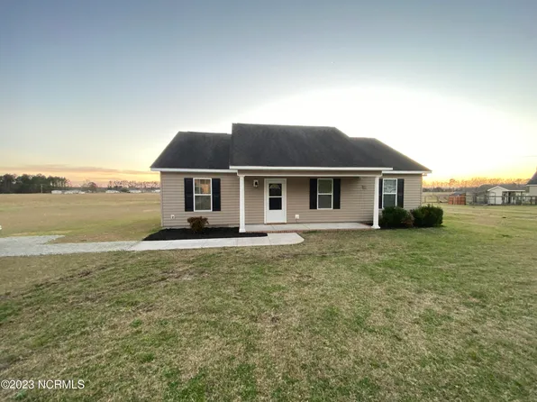 181 Riggs Drive, Pollocksville, NC 28573