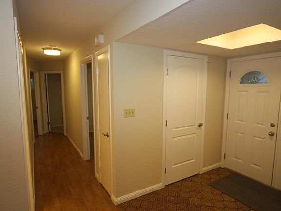 4th image of 51 Michael Dr APT 1