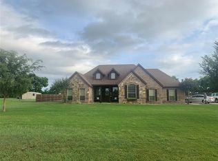 192 Canyon Dr, Decatur, TX 76234