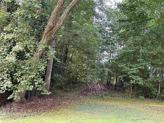 3rd image of 312 Shawnee Dr #747